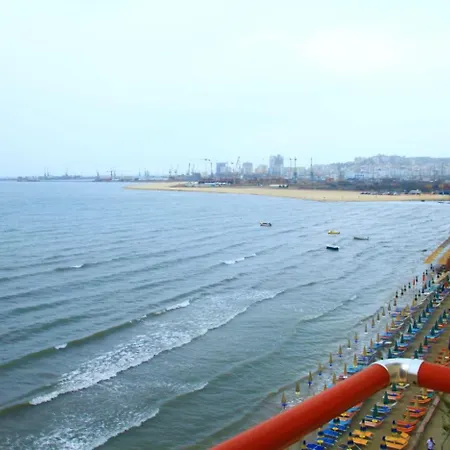 Aparthotel Edurres Beachfront Studio 1 *